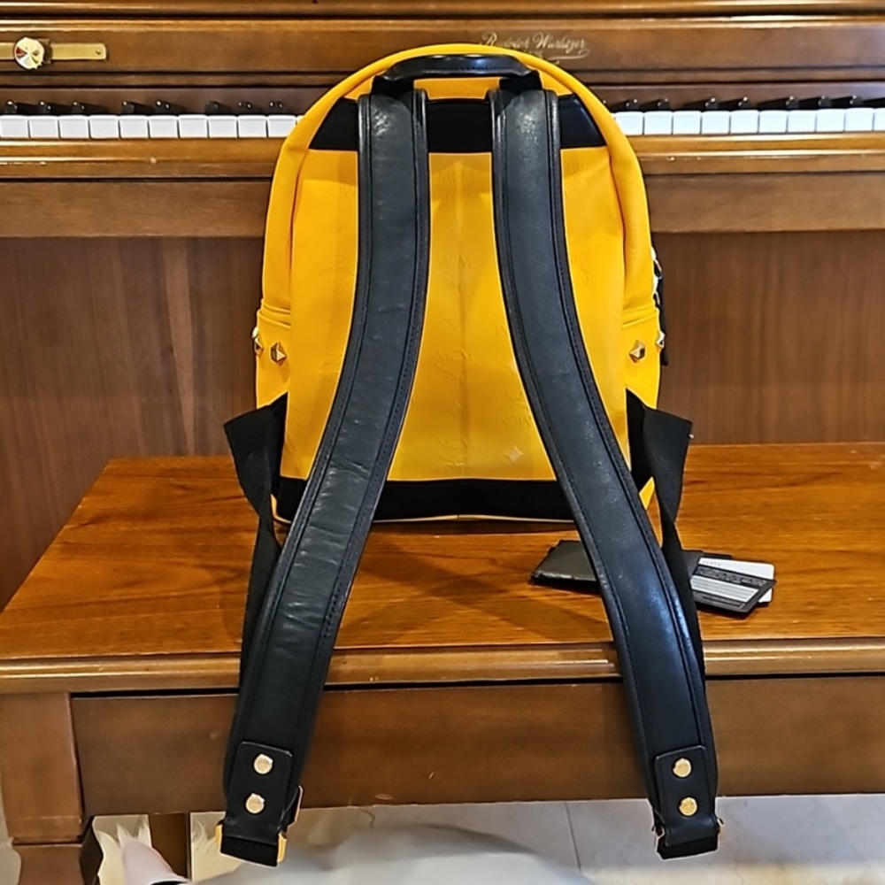 Beautiful MCM Backpack !! - Picture 7 of 16